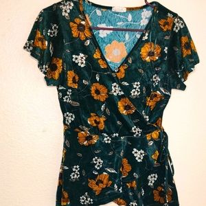 Suade floral women blouse Sz S